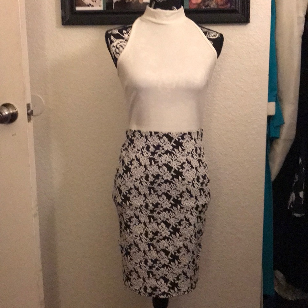 Attractive Sleeveless Dress